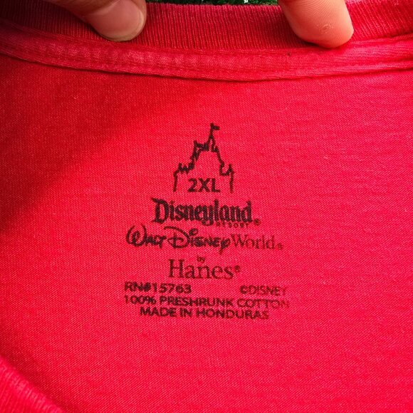 Walt Disney World Tshirt Mens 2XL Red Short Sleeve Mickey Mouse Slide Puzzle‎ - Picture 5 of 7